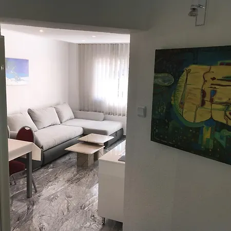 Apartments Zara * זאדאר