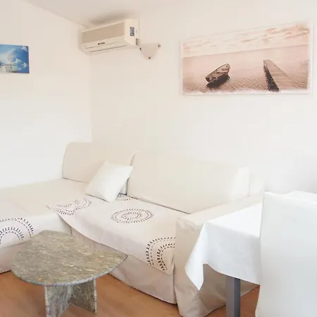 דירה Apartments Zara *