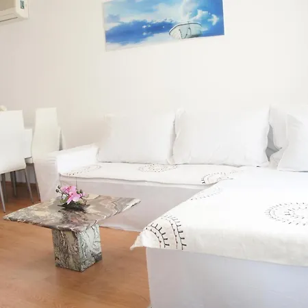 Apartments Zara * זאדאר